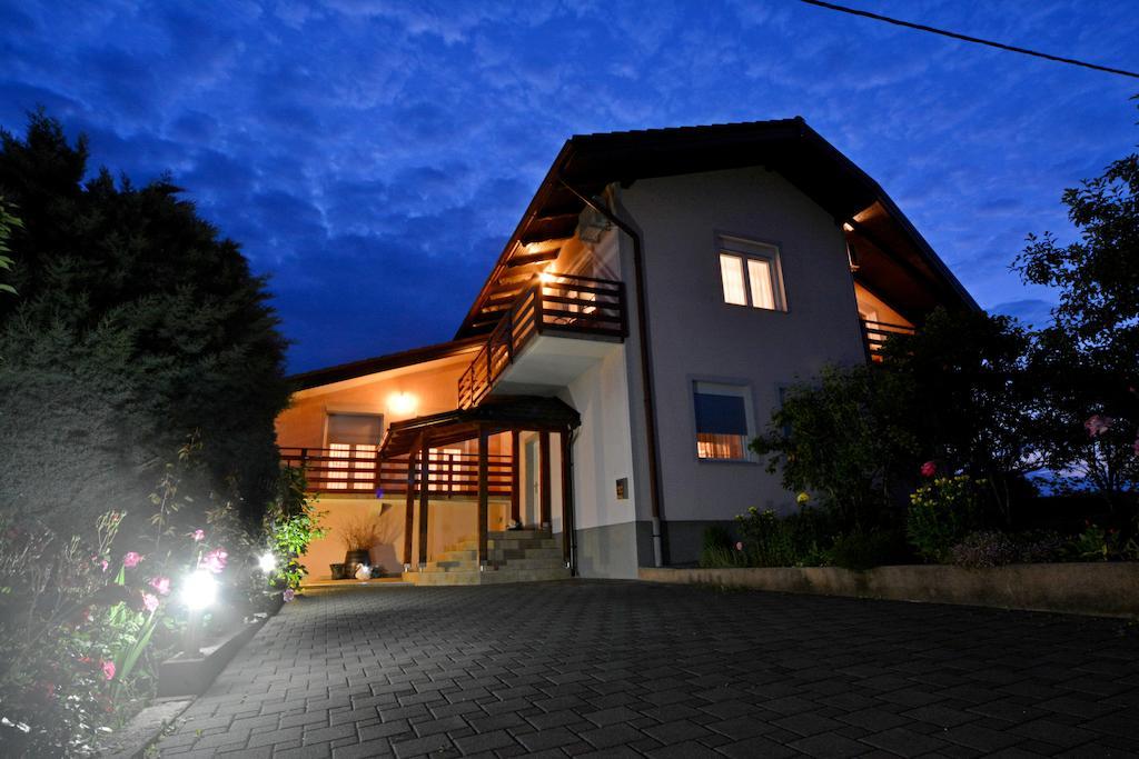 Guesthouse Obitelj Paulic Slunj Exterior foto